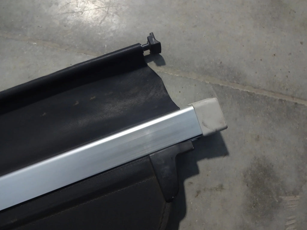 Pre-Owned 2012 Subaru Forester Rear Grey Retractable Cargo protector OEM (Good)