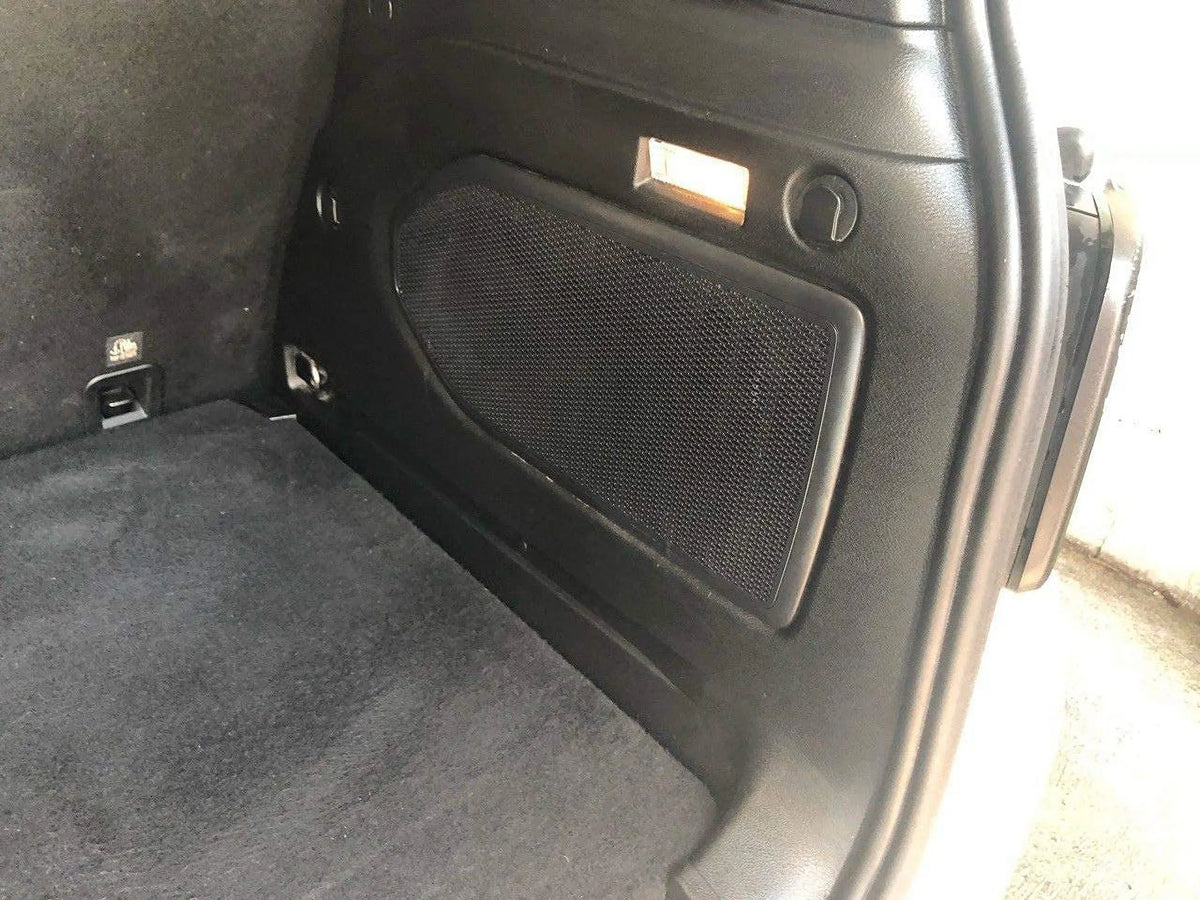 EACCESSORIES EA Cargo Liner – Trunk Mat for Jeep Renegade 2015-2023 – atmospheric conditions-impervious Trunk Mats for Cars with Raised Lip – Non-Slip Car Trunk Mat Rubber – Easy to Install – Laser Pre-Cut Design