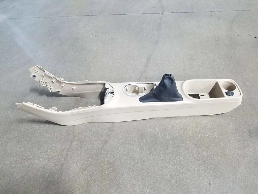 Pre-Owned 2018-2019 Volkswagen Beetle Floor Center Console OEM LKQ (Good)
