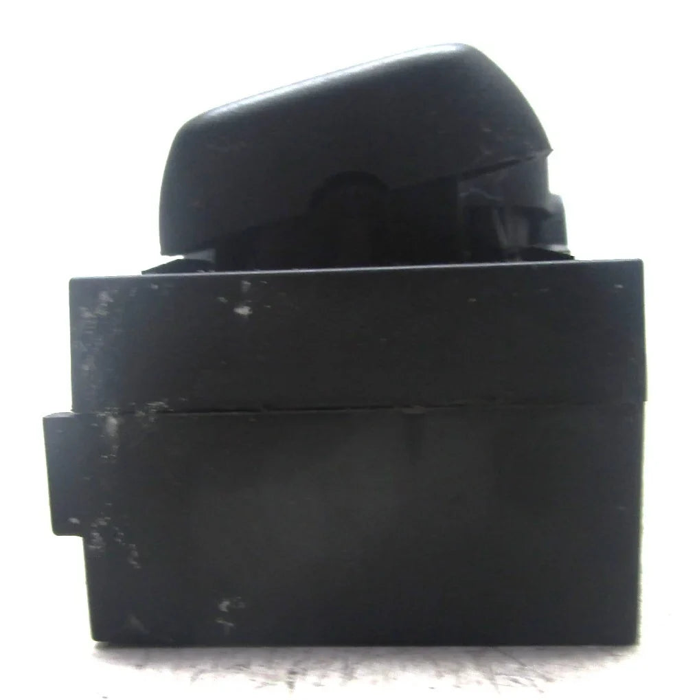 Pre-Owned 2005 05  Crown Victoria Left Driver Master Power Window Switch OEM LKQ (Good)
