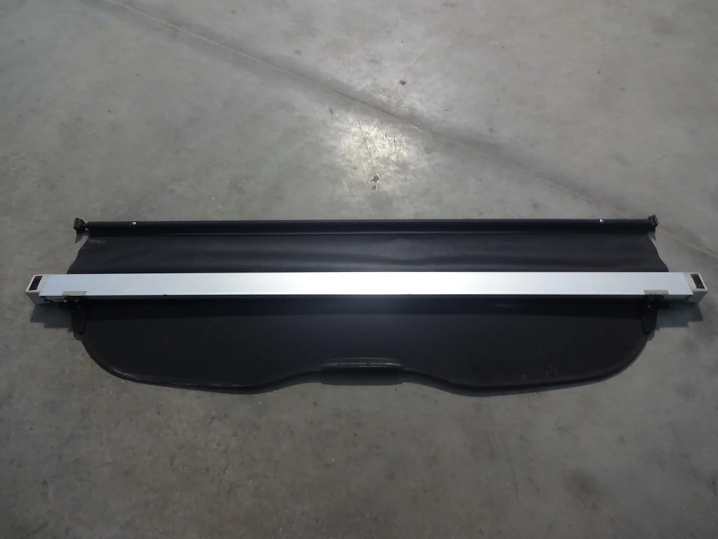 Pre-Owned 2012 Subaru Forester Rear Grey Retractable Cargo protector OEM (Good)