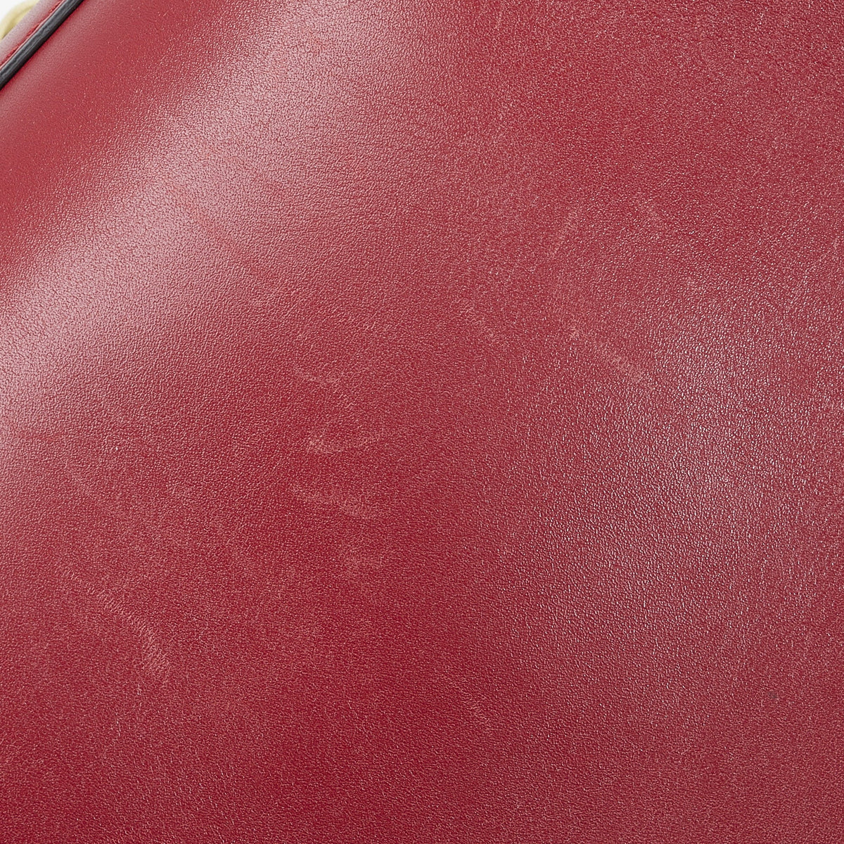 Pre-Owned Authenticated Gucci Sylvie Satchel Calf Leather Red Unisex (Good)