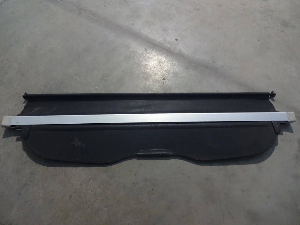 Pre-Owned 2012 Subaru Forester Rear Grey Retractable Cargo protector OEM (Good)