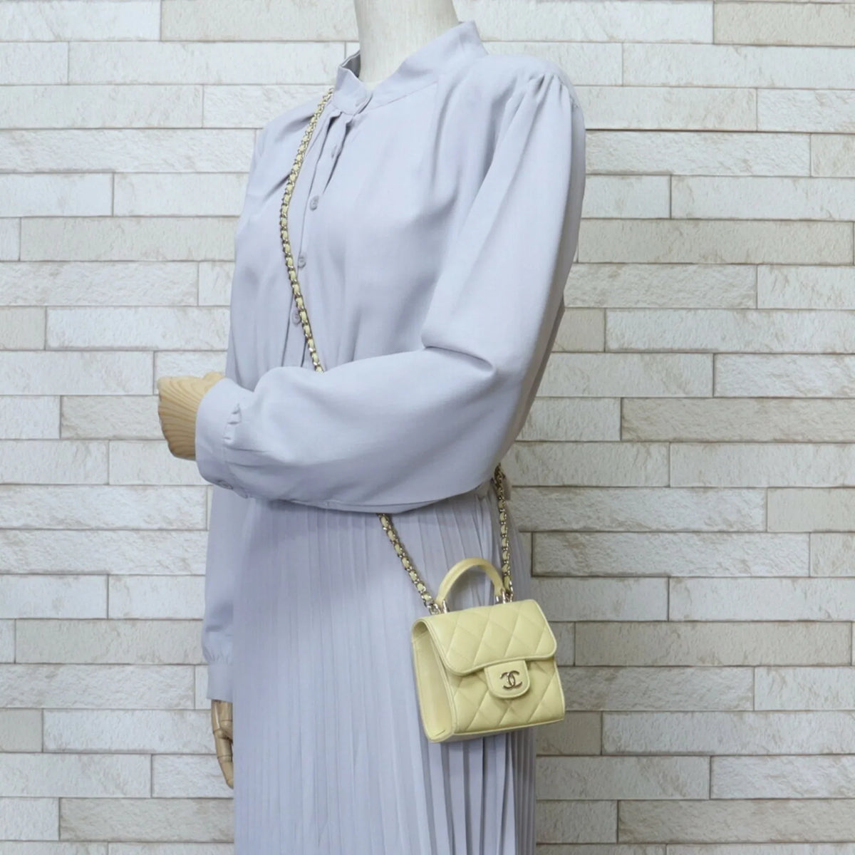 Pre-Owned CHANEL Matelasse Shoulder Bag Lambskin AP2682 Yellow Women's (Good)
