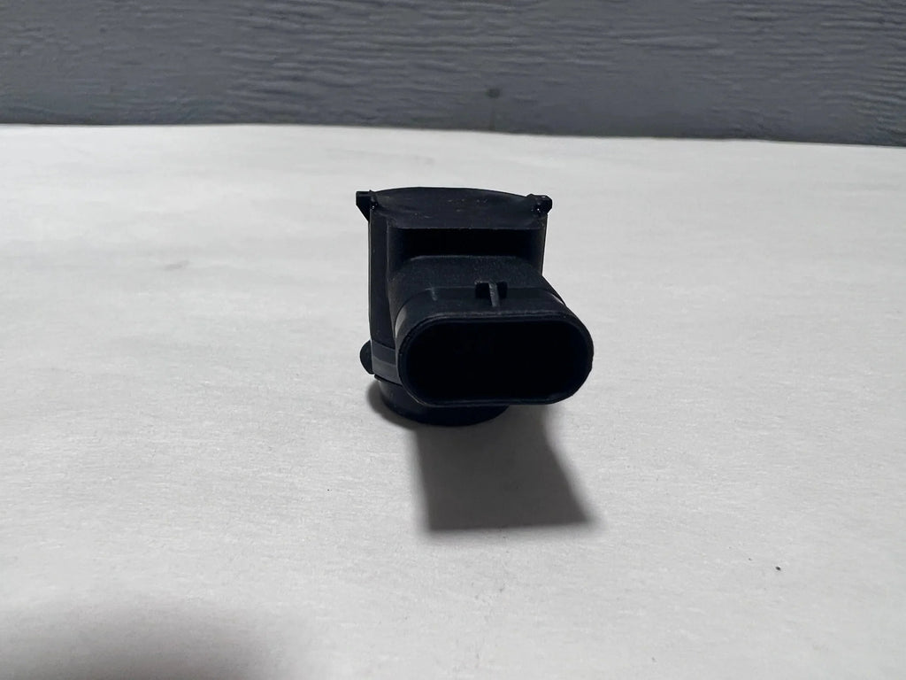 For 2016-2021  Transit 150 250 Center Reverse Park Sensor For Trailer Package Only - Black