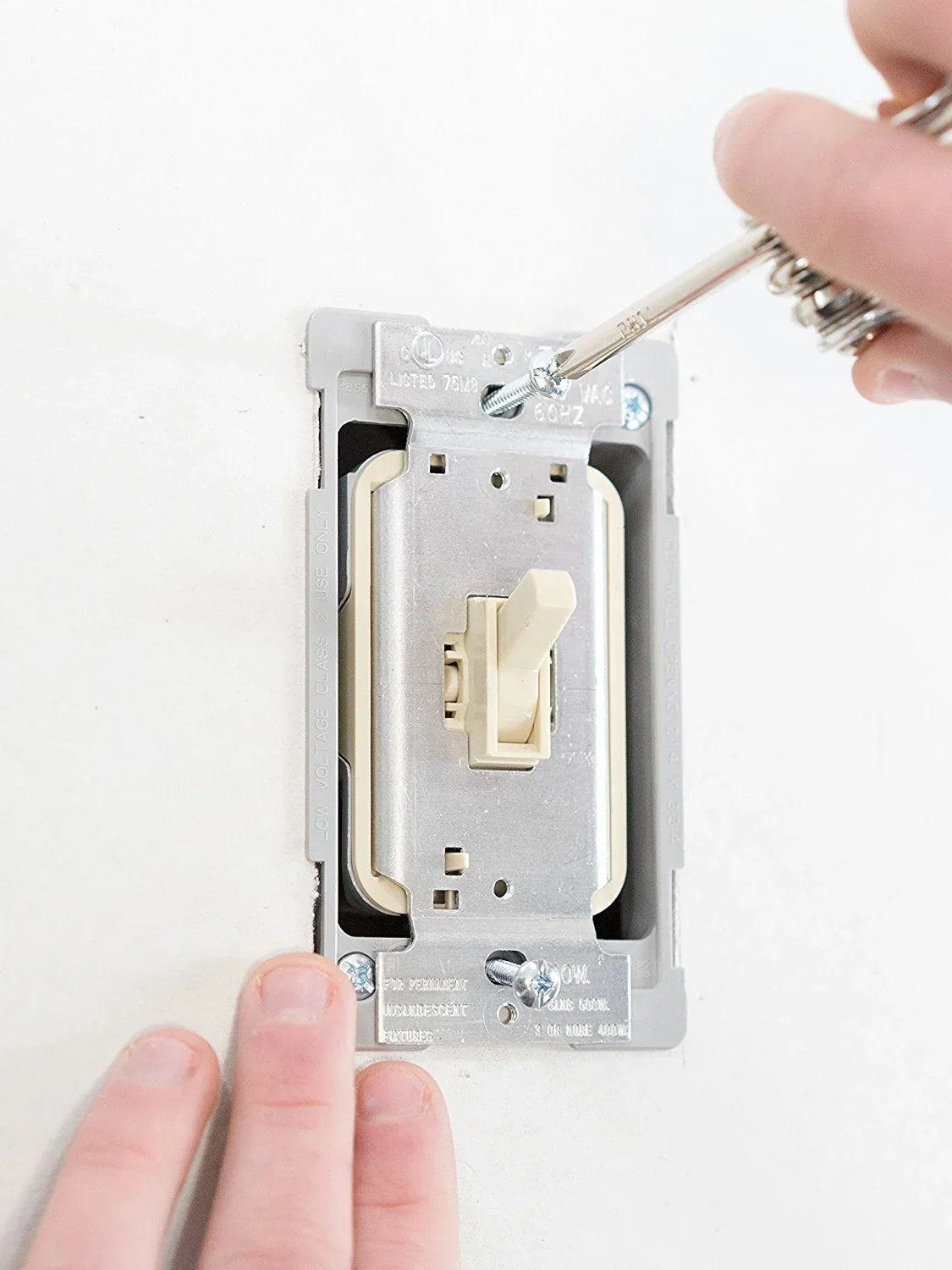 Legrand T603IV Pass & Seymour 600-Watt Ivory 3-Way Toggle Dimmer Switch - Quantity 1