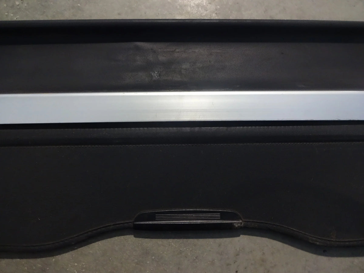Pre-Owned 2012 Subaru Forester Rear Grey Retractable Cargo protector OEM (Good)
